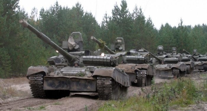 Под Бахмуткой замечены танки и артустановки боевиков