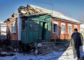 Обстрел Луганщины: в Валуйском погибшие, Станица замерзает