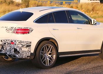 Спортивный кроссовер от Mercedes-Benz проходит тестирование