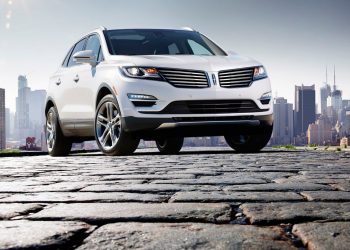 Lincoln MKC начнет поставки в 2014 году
