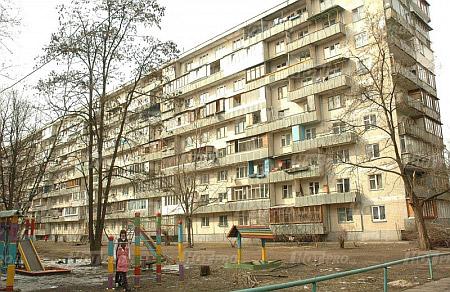 В Киеве на Березняках найден труп неизвестного мужчины