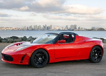 Tesla улучшила свою первую модель