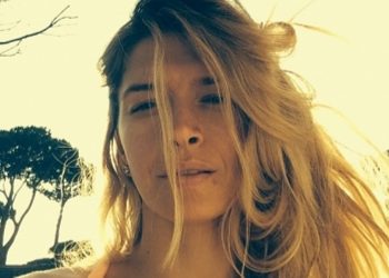 Певица Вера Брежнева показала лицо без макияжа