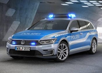 На базе гибрида Passat Volkswagen построили полицейский автомобиль