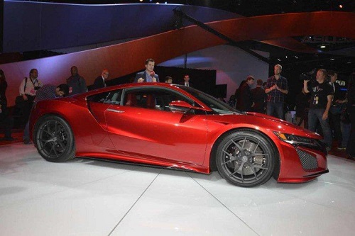На мотор-шоу в Детройте дебютировал Acura NSX