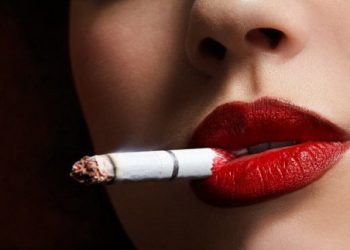Ученые: мужчины и женщины по-разному реагируют на курения