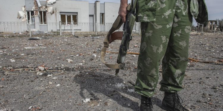 В Луганской области боевики обстреляли дом престарелых