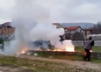В сети появилось видео с большим фейерверком в Боснийской деревне