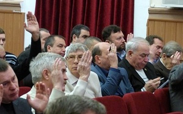 Горсовет Мариуполя изменил мнение и больше не называет Россию агрессором