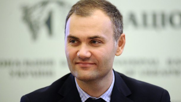 Суд разрешил арестовать деньги на счетах министра Виктора Януковича