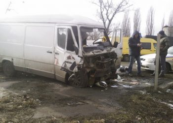 В Киеве на Окружной дороге случилось крупное ДТП, погиб водитель