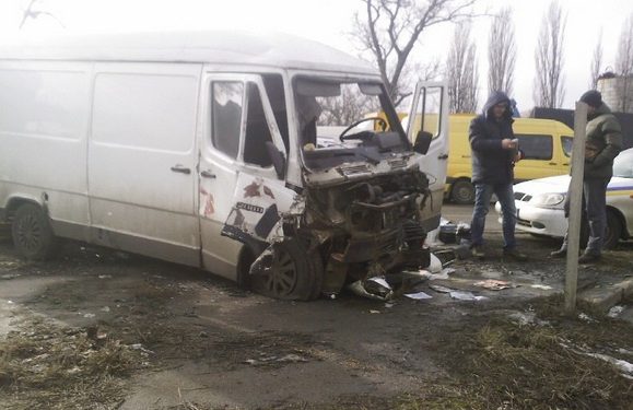 В Киеве на Окружной дороге случилось крупное ДТП, погиб водитель
