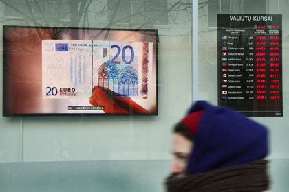 Литовцы в первый день оборота евро обменяли 10 млн литов