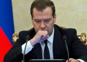 Медведев признал аннексию крымского полуострова причиной кризиса в РФ