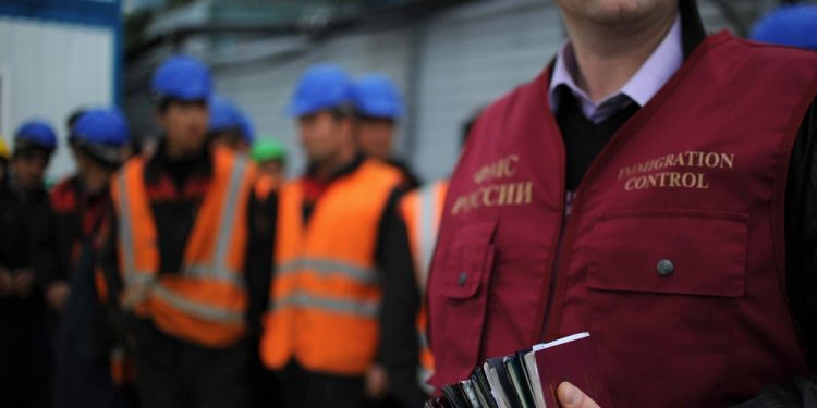 В квартире москвича были прописаны более тысячи мигрантов