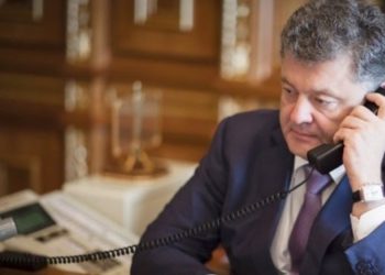 Петр Порошенко сообщил, что часто общается с Путиным