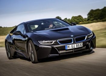 Слухи о том, что баварцы отказались от BMW M8, опровергли