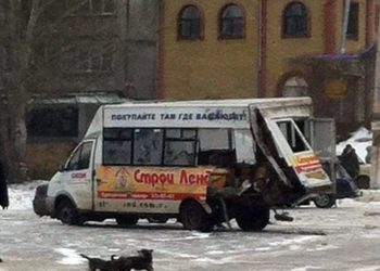 В Луганске машина боевиков протаранила маршрутку, есть раненые