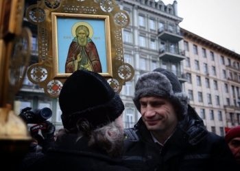 Киевские депутаты лишили УПЦ МП налоговых льгот на землю, - пресса