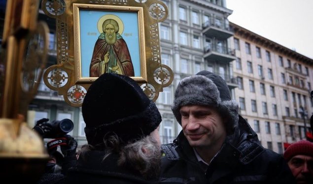 Киевские депутаты лишили УПЦ МП налоговых льгот на землю, - пресса