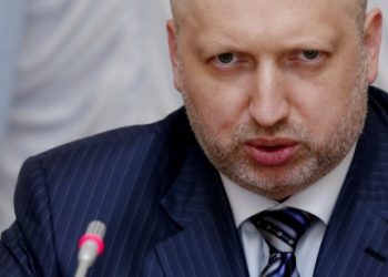Турчинов объявил Путина виновным в смерти гражданских в Мариуполе