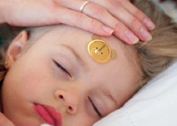 Быстро измерить температуру позволит NFC-стикер eSkin Thermometer