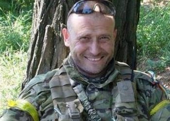 Дмитрия Яроша ранило в бою возле донецкого аэропорта