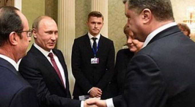 Порошенко и Лукашенко перед встречей с президентом России обсудили «грязную игру»