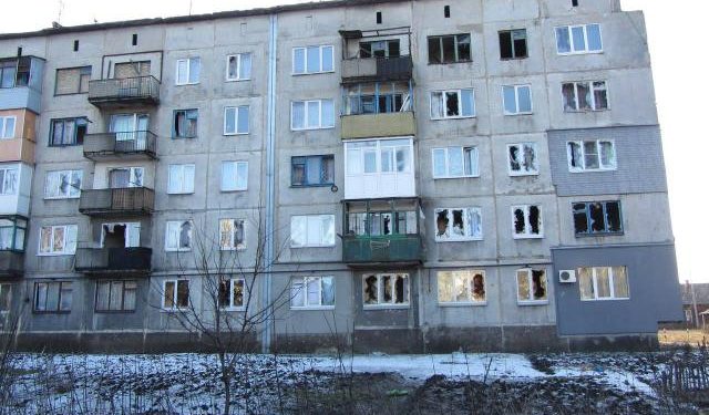 Террористы из "Градов" обстреляли мирный Горняк, есть жертвы
