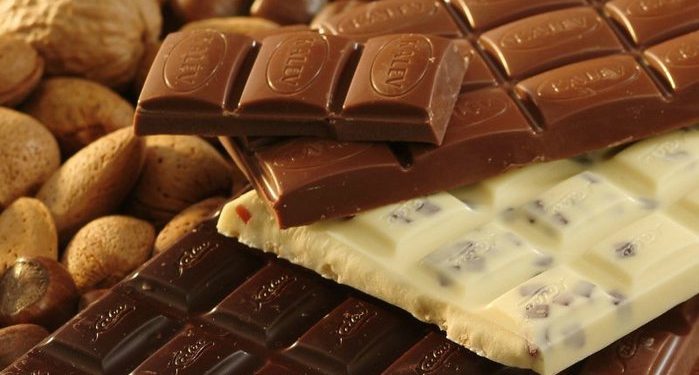 С помощью шоколада можно улучшить кровоток