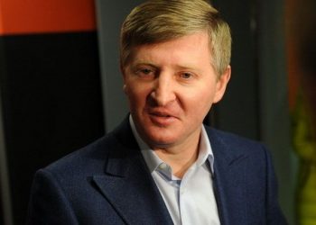 Ахметов собирается купить футбольный клуб в Сербии