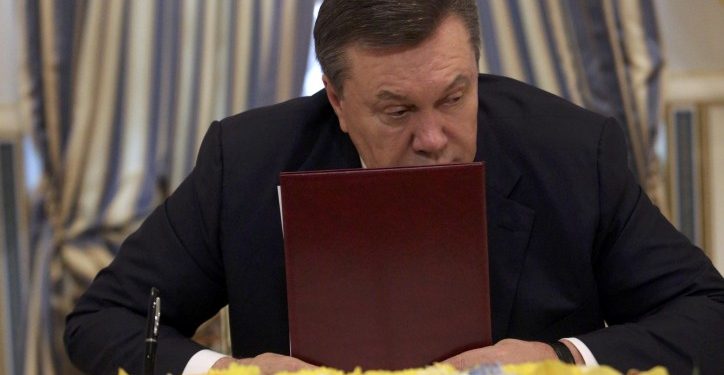 В РФ отказались комментировать российское гражданство Виктора Януковича