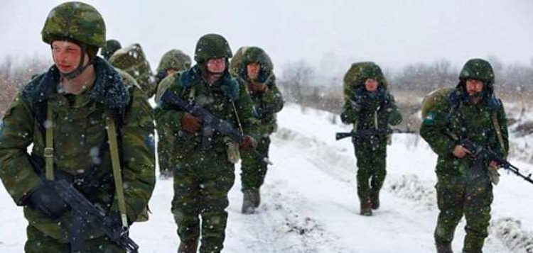 Армия РФ стоит за боевиками щитом – чтобы не сбегали