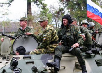 На востоке Украины создана мощная российская армия, - НАТО