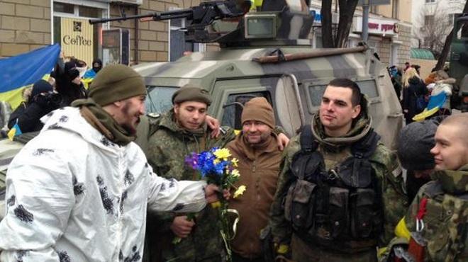 Бойцы «Азова» заявляют, что отбили вторую атаку боевиков под Мариуполем