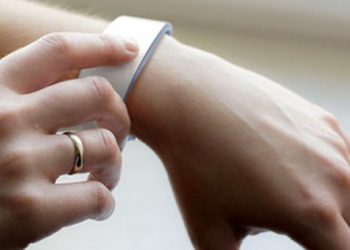 Изобретен специальный браслет для диагностики рака
