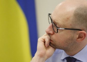 Яценюк рассказал, когда ожидать повышения цен на газ