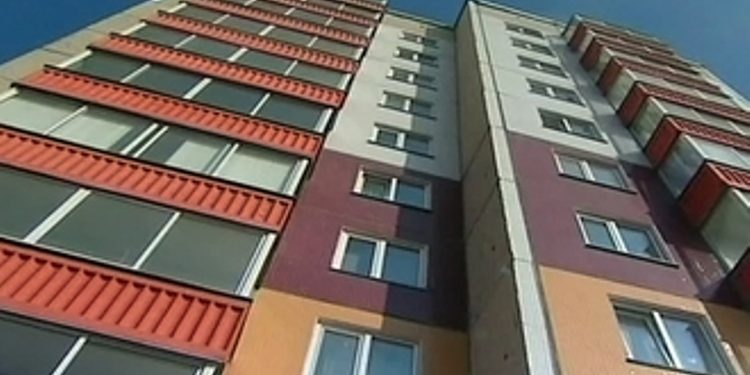 В Киеве школьник выбросился из окна из-за несчастной любви
