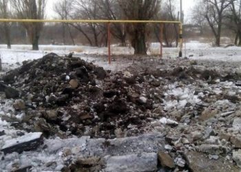 Счастье после обстрела горит, под завалами остаются 9 человек