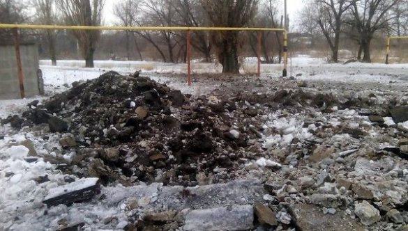 Счастье после обстрела горит, под завалами остаются 9 человек