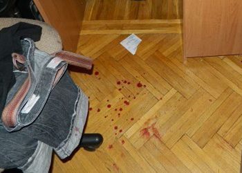 В Киеве пьяные грабители чуть не зарезали ребенка