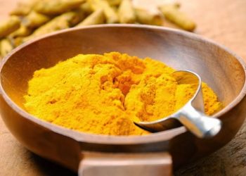 При какой страшной болезни поможет куркума