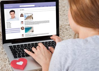 Эксперты сообщили, как найти любовь в интернете