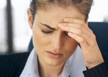 Приступы мигрени связывают с частыми инсультами