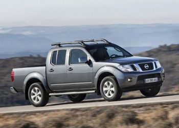 Renault разрабатывает пикап на базе Nissan Navara