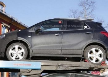 В сеть попали первые фото обновленного «Opel Mokka»