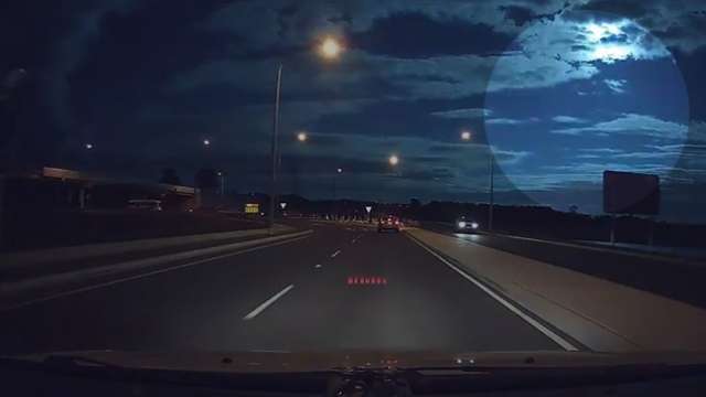 В сети появилось видео с падением метеорита
