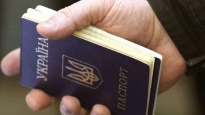 В Харьковскую и Херсонскую области разрешен въезд исключительно по паспорту