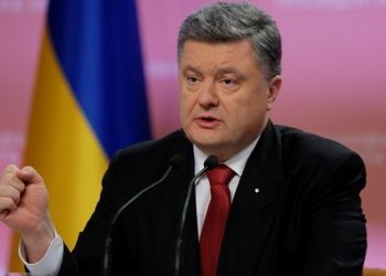 Порошенко уверяет, что при необходимости Украина получит оружие
