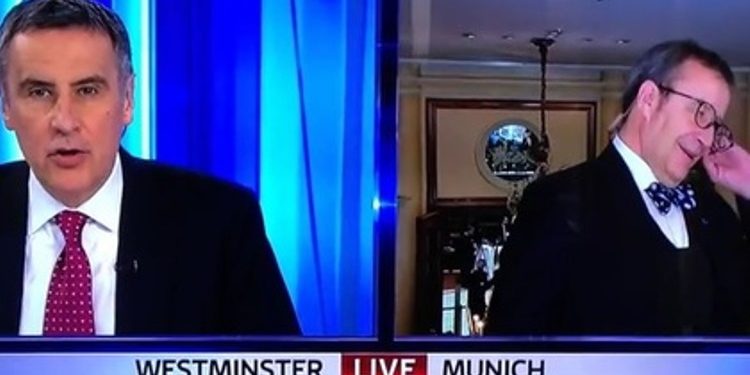 Президент Эстонии отказался от интервью в прямом эфире телеканала Sky News из-за ошибки ведущего